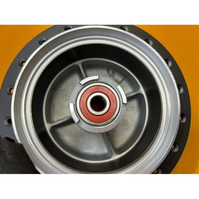 純正ホイールハブ 44635-KZV-L00ZB