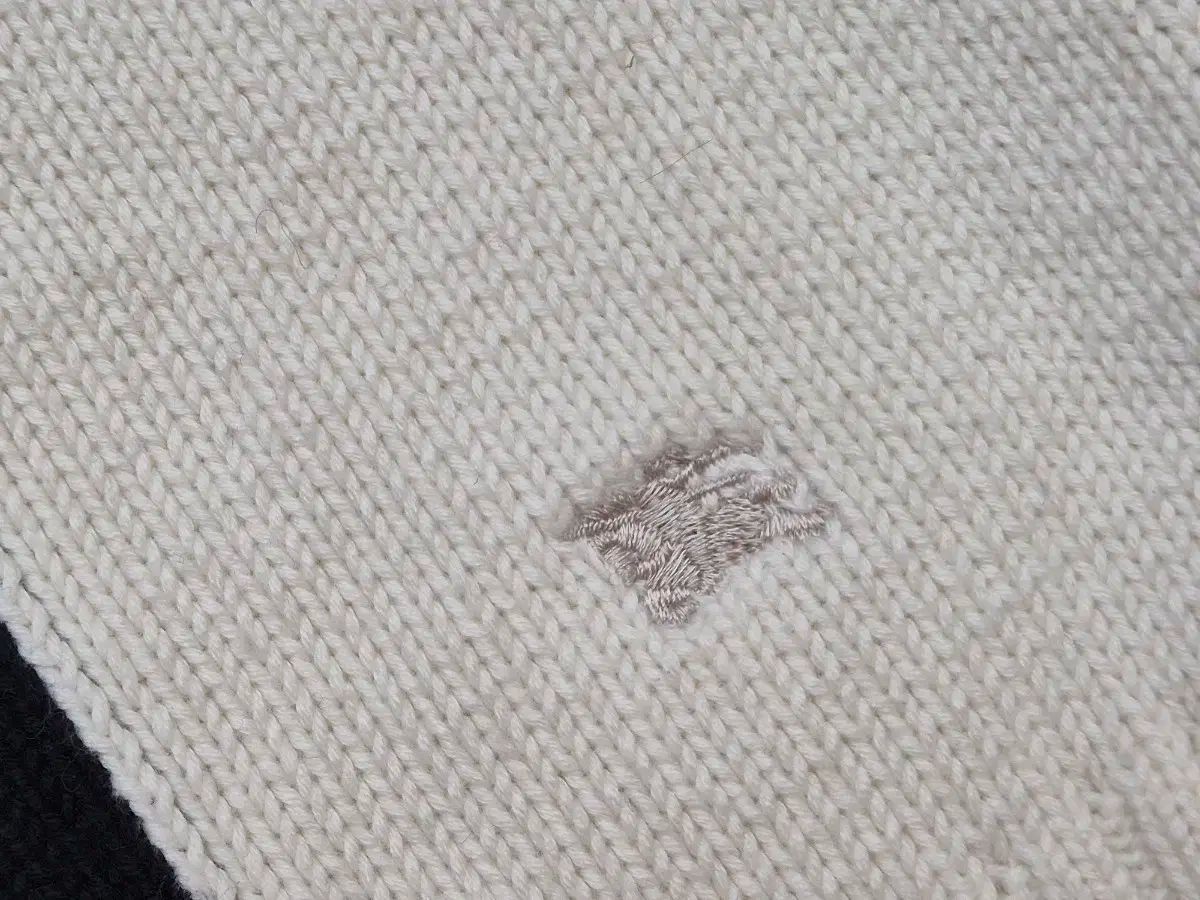 最大80％割引! バーバリー キッズ カーディガンです サイズは10Y 140cmで コットン 最大90％オフ／最終セール！