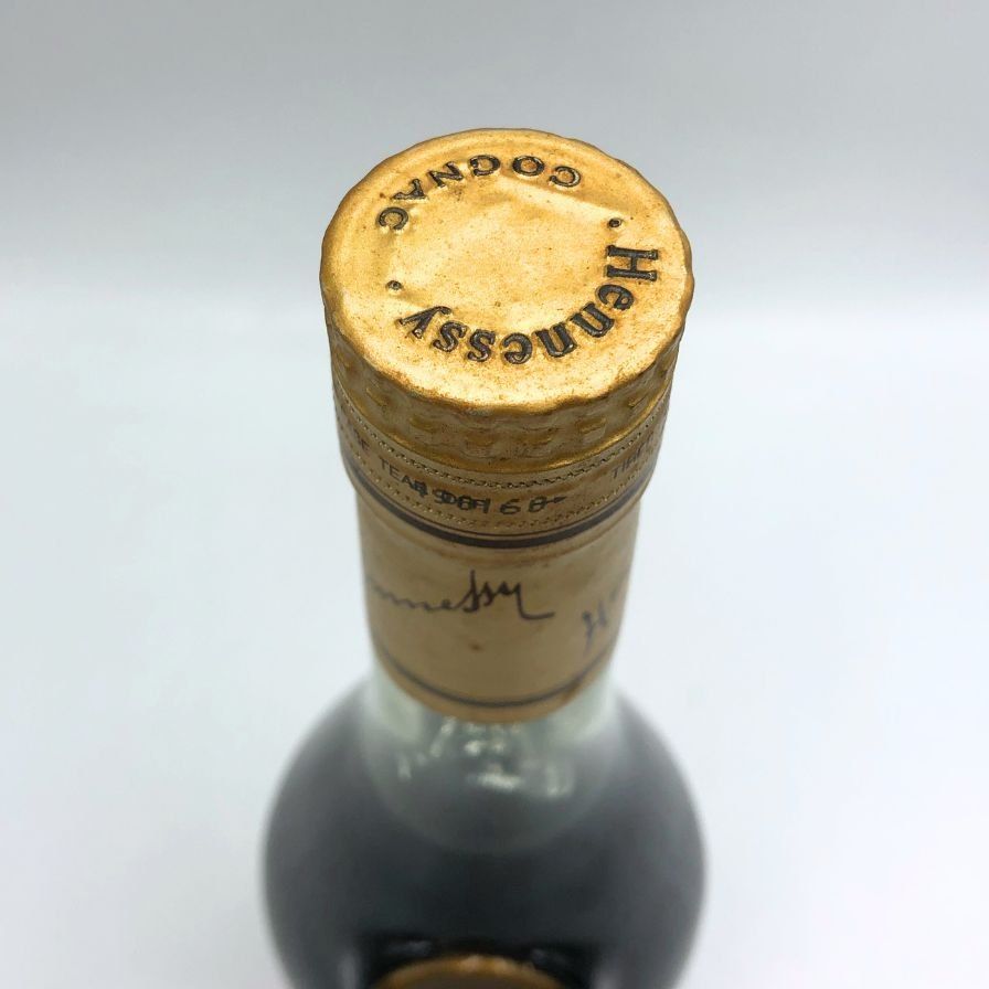 1円～ ヘネシー VSOP スリムボトル ウイスキー 700ml 箱付き Hennessy 酒 未開栓 1円~ Hennessy（ヘネシー）VSOP スリムボトル 40％ 700ml O21D080014