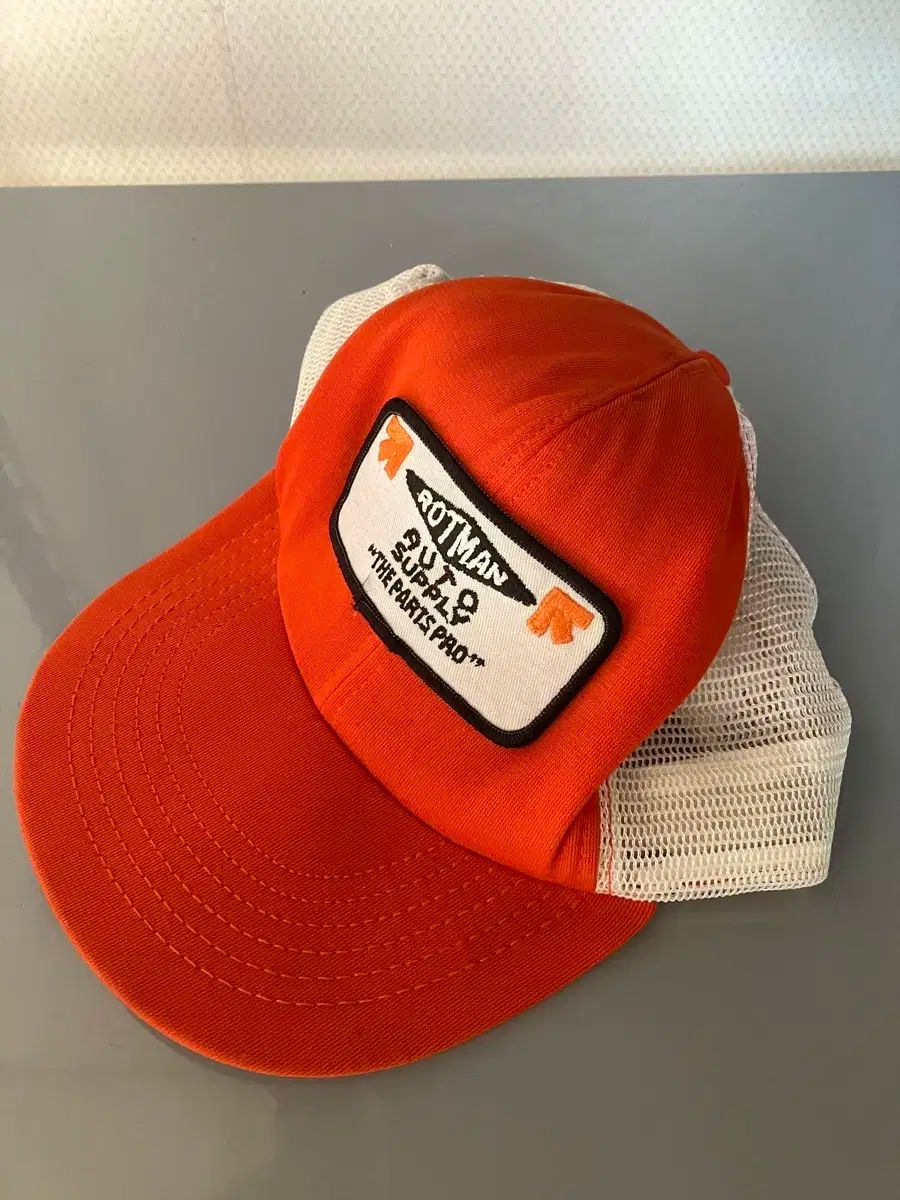USA製 80s Orvis トラッカーキャップ 80s USA製 ORVISオービス フィッシングキャップ S/M - Sixpacjoe
