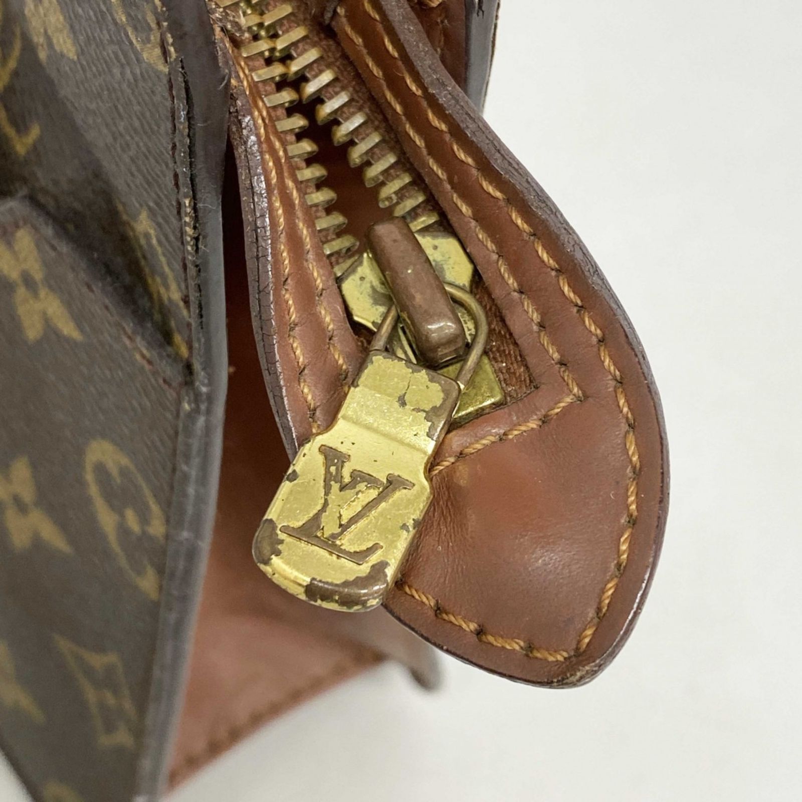 クラッチバッグ