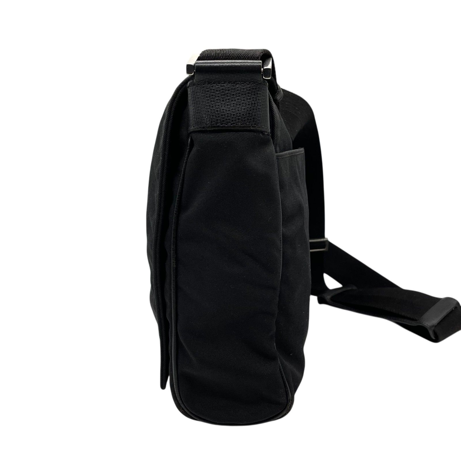 グッチ ナイロン