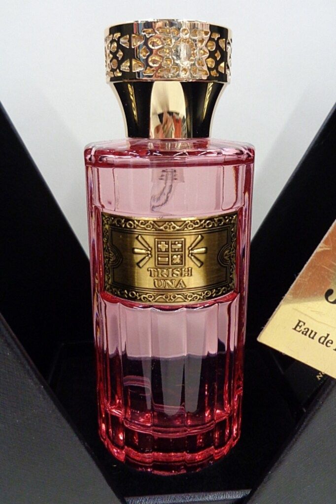 ジョジョの奇妙な冒険 黄金の風 香水 トリッシュ ジョジョの奇妙な冒険 黄金の風 Eau de Parfum | GOODS