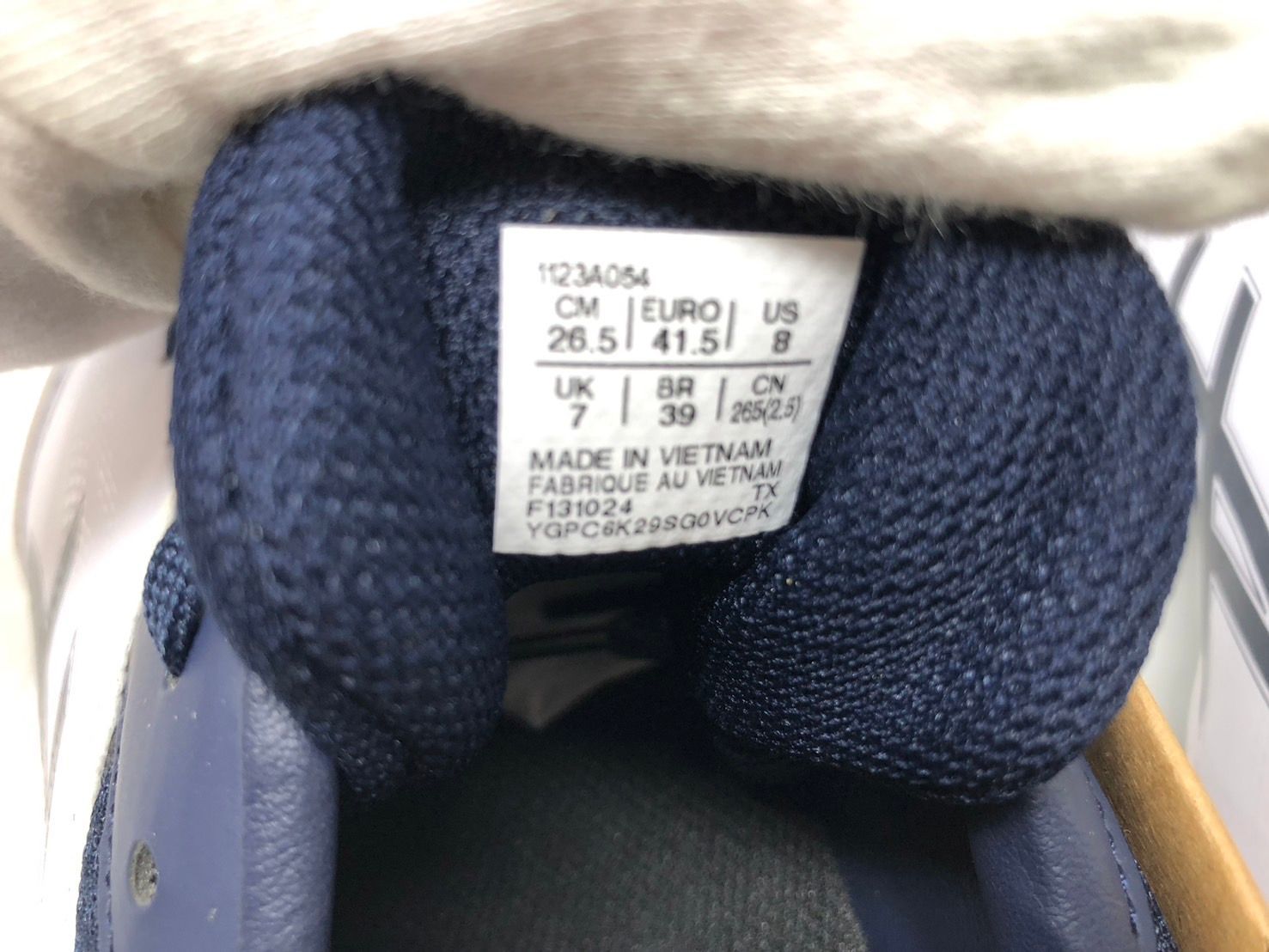 スパイクシューズ ネオコネクト