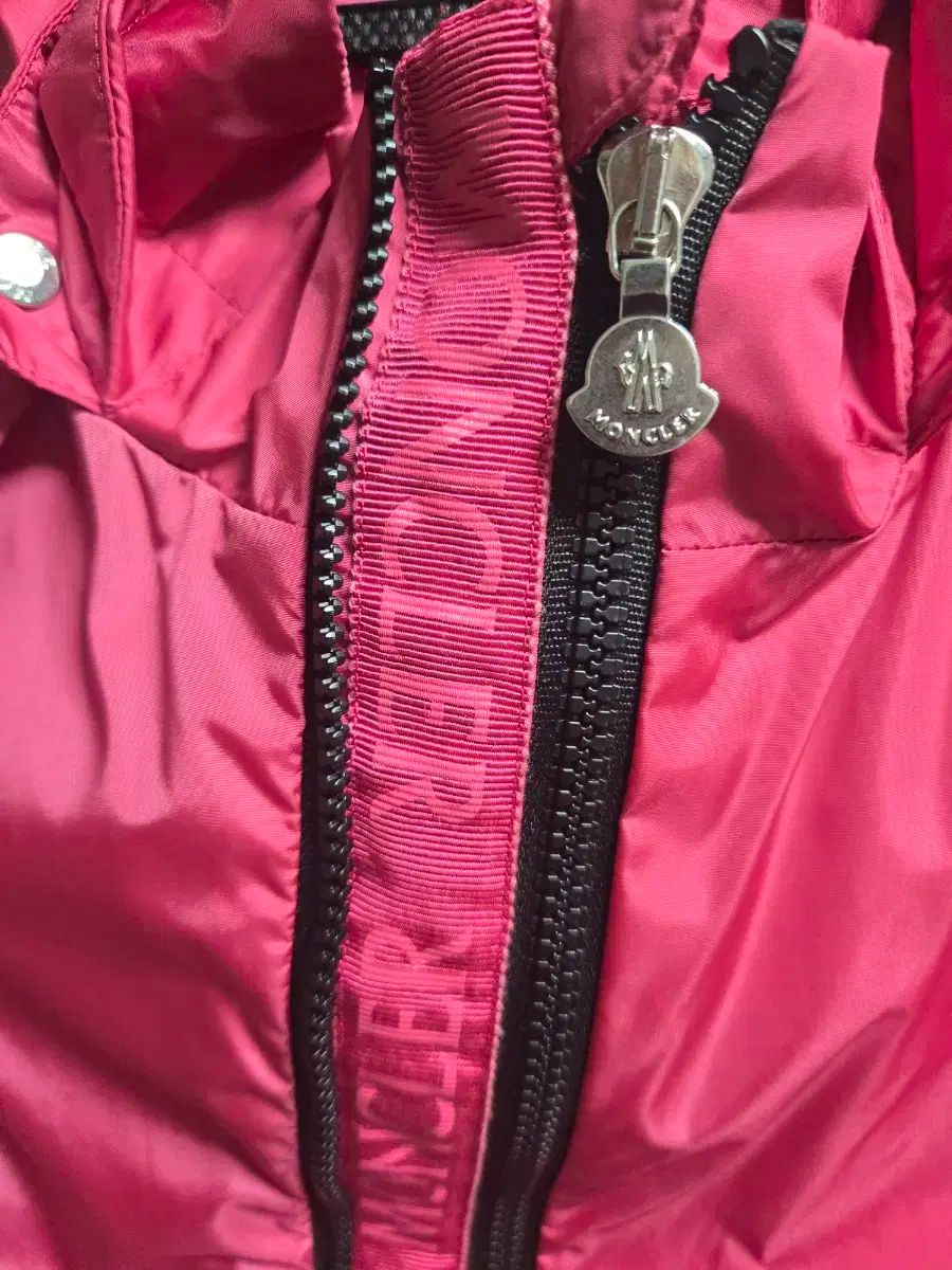 モンクレール キッズ ウィンドブレーカー