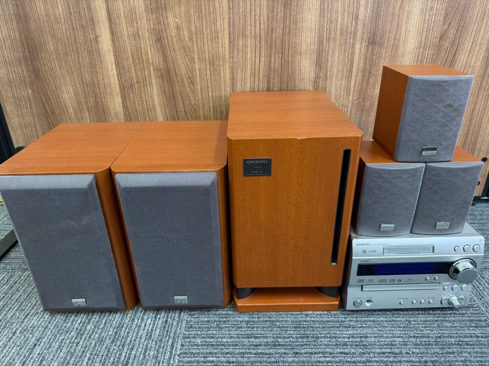 ONKYO  オンキョー  スピーカー ONKYO オンキョー 2ウェイ・スピーカーシステム(1台) 黒モデル