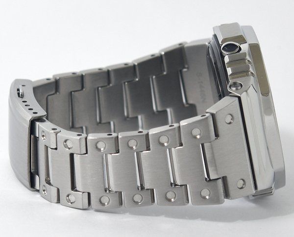 ☆良品！CASIO カシオ G-SHOCK ジーショック GM-B2100D-1AJF