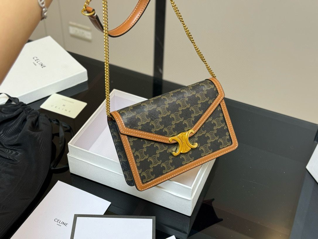 Celine] チェーンバッグ アンダーアームバッグ - 専用ボックス