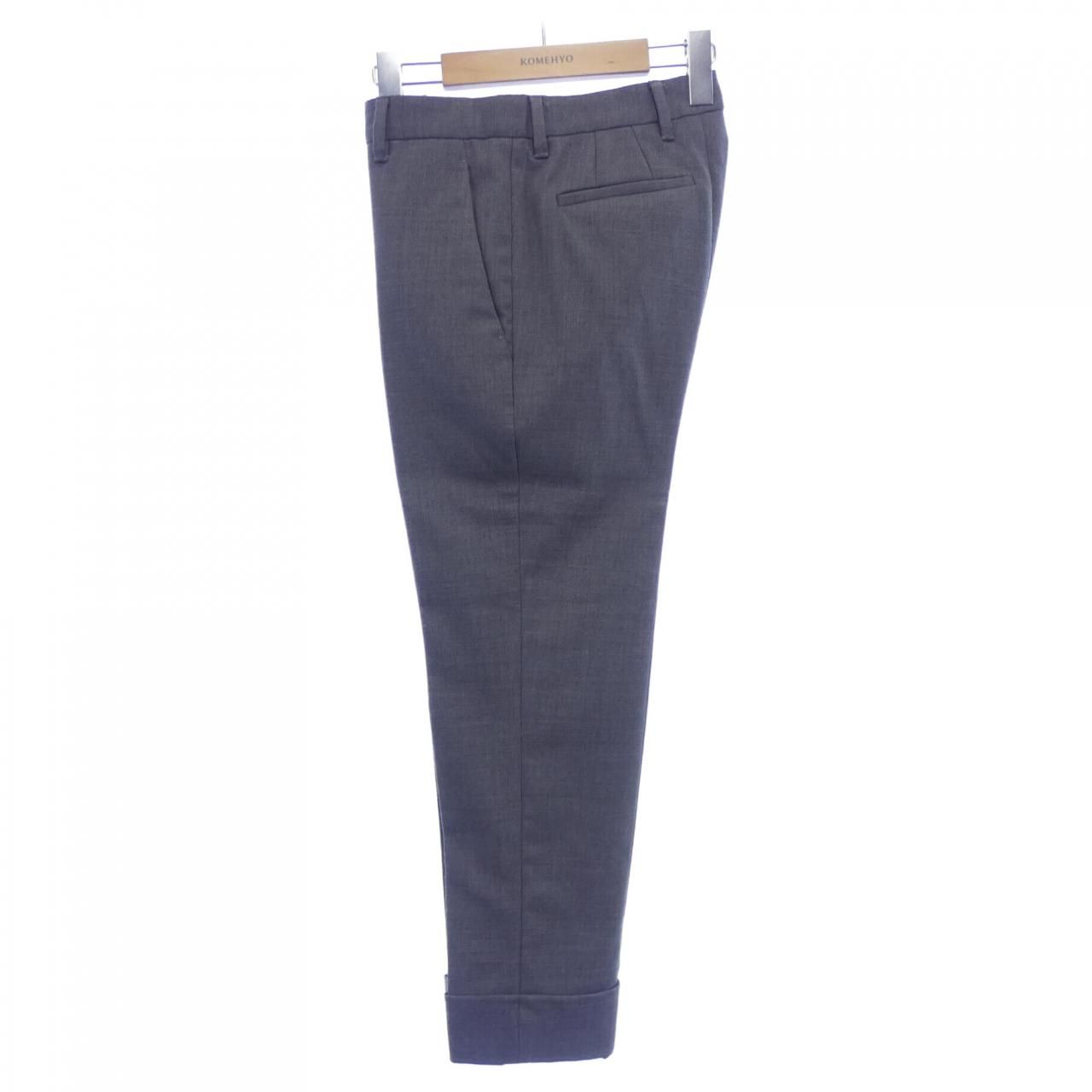 ミュウミュウ MIU MIU パンツ - メルカリ ミュウミュウ MIU MIU パンツ - メルカリ