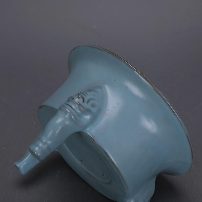 Amazon.co.jp: 中国 汝窯 三足蓋香炉 竜魚 天青釉 工芸品 美術品