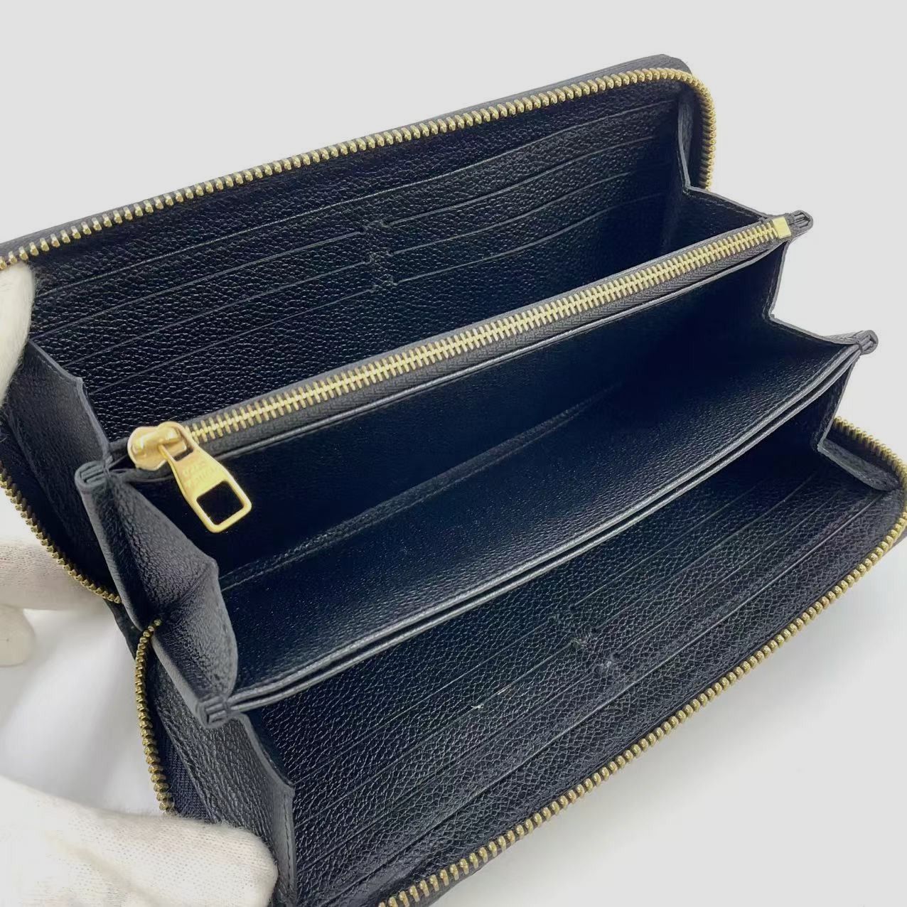 LOUIS VUITTON アンプラント　ジッピー　ウオレット ルイヴィトン【現行】モノグラム アンプラント バイカラー