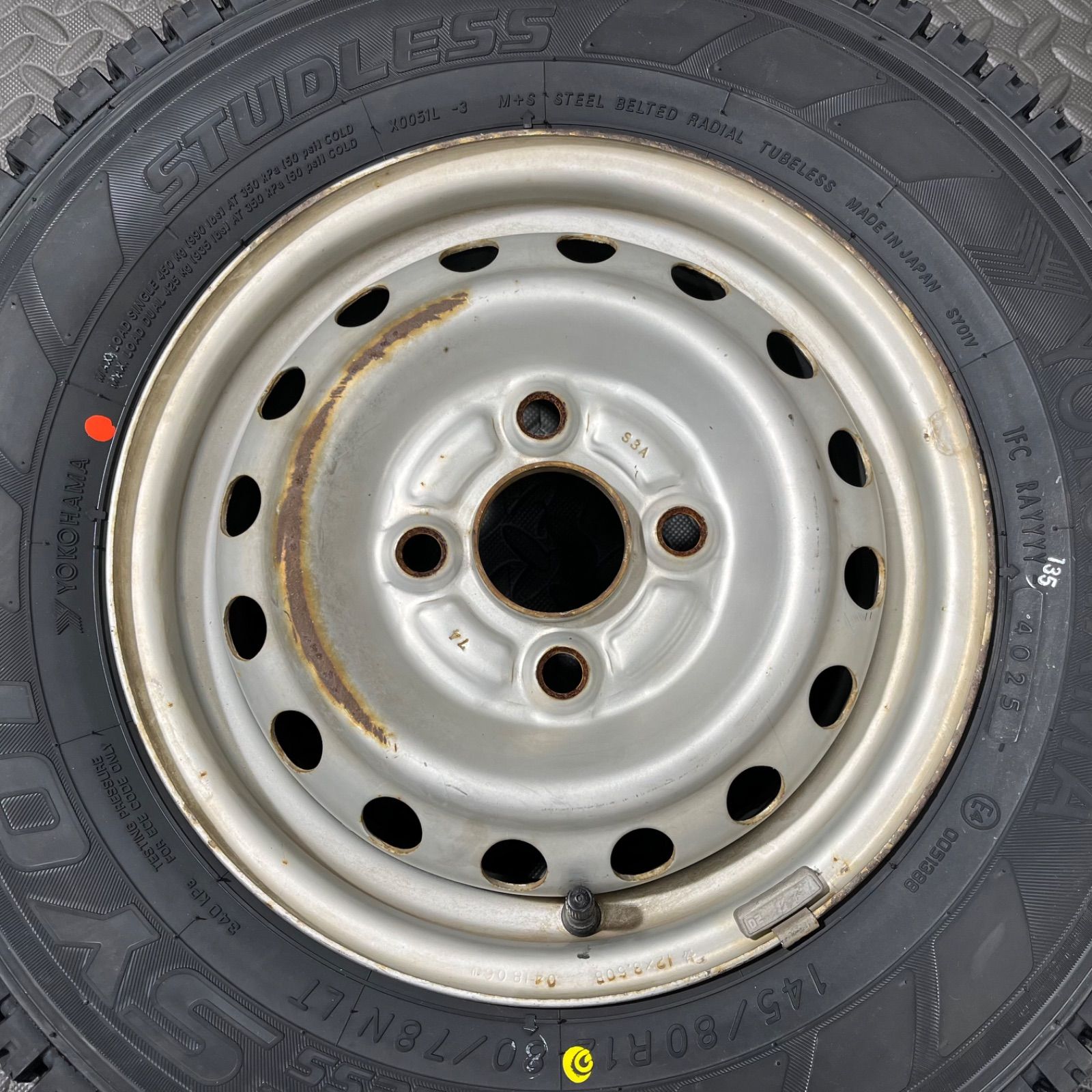 25年製 タイヤ 145|80R12 80|78N LT ヨコハマ SY01V ホンダ アクティ スタッドレスタイヤ 冬タイヤ 1103E