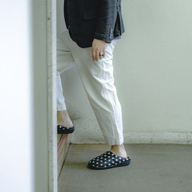冬用のおしゃれで暖かいサンダル