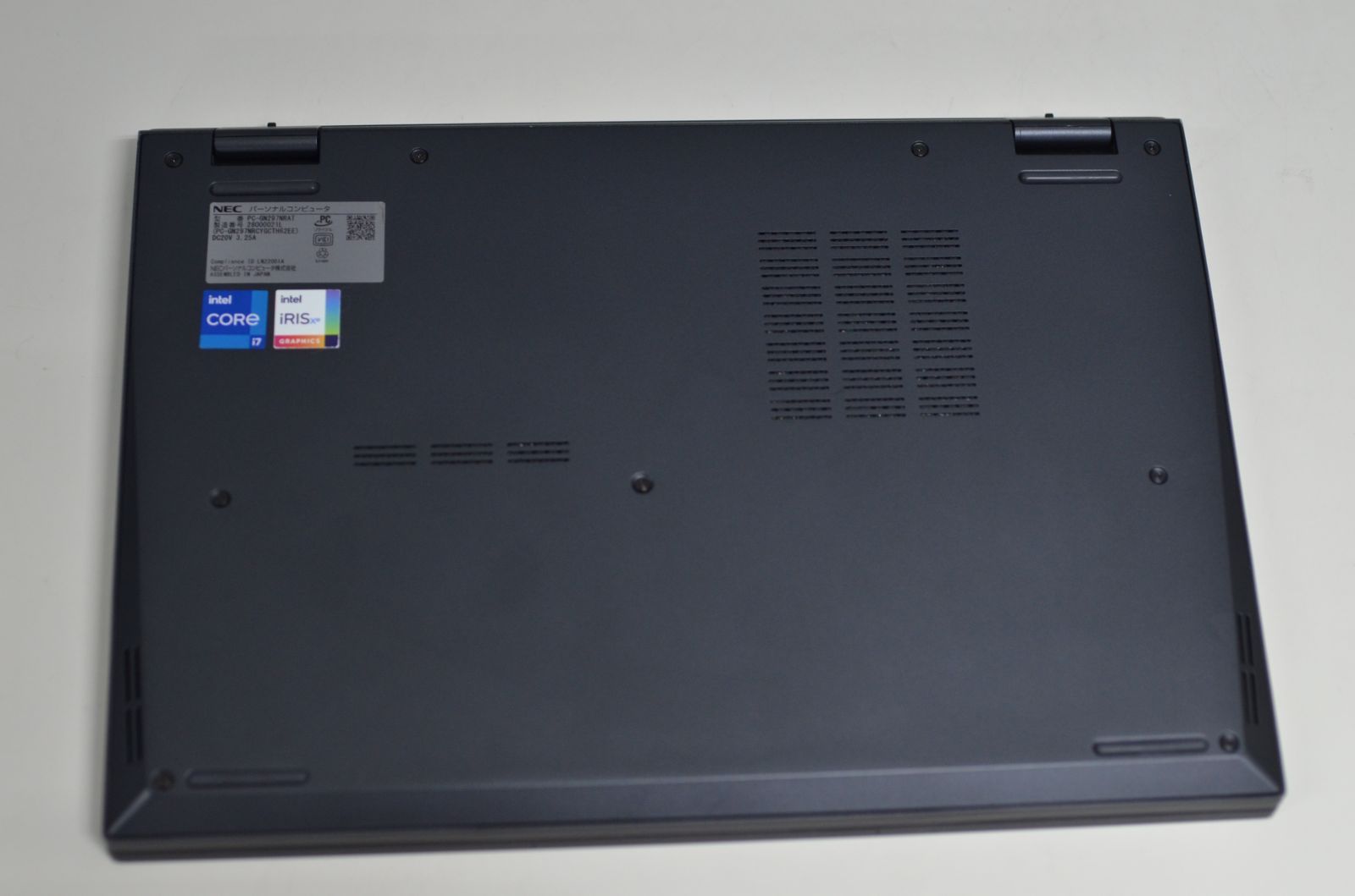 中古ノートパソコン NEC LAVIE PC-GN297NRAT INTEL Core i7-1195G7 Webカメラ搭載。 512GBSSD搭載。メモリー16GB、無線/Bluetooth内蔵 中古ノートパソコン NEC LAVIE PC-GN297NRAT INTEL Core i7-1195G7 Web