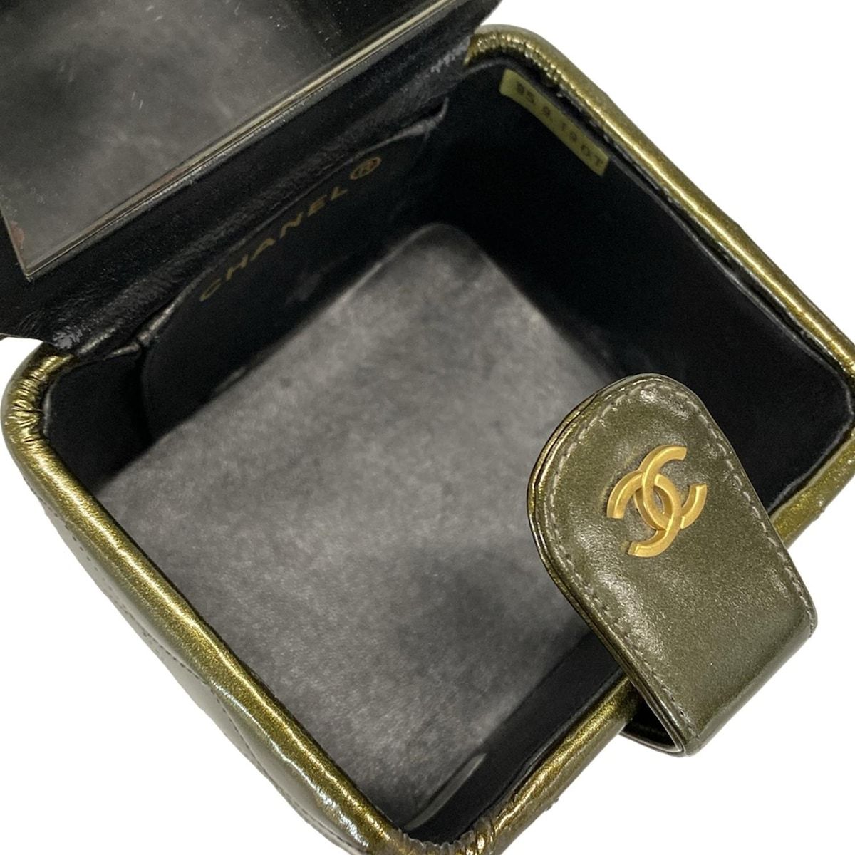 バニティバッグ