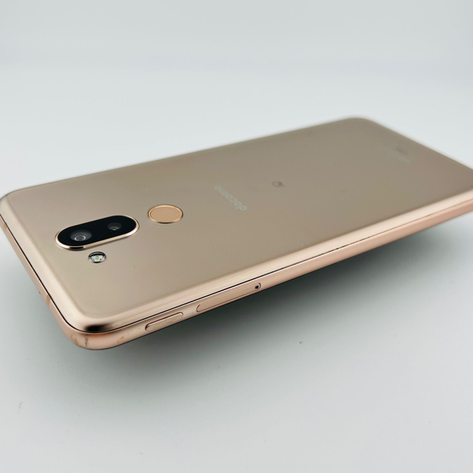 バッテリー良好 LG Style2 64 GB ゴールド SIMフリー(simロック