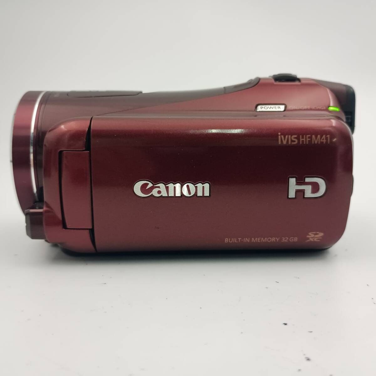 Canon ivis HF M41 レッド/HDビデオカメラ本体収納バッグ付き Canon ivis HF M41 レッド/HDビデオカメラ本体収納バッグ付きΩ