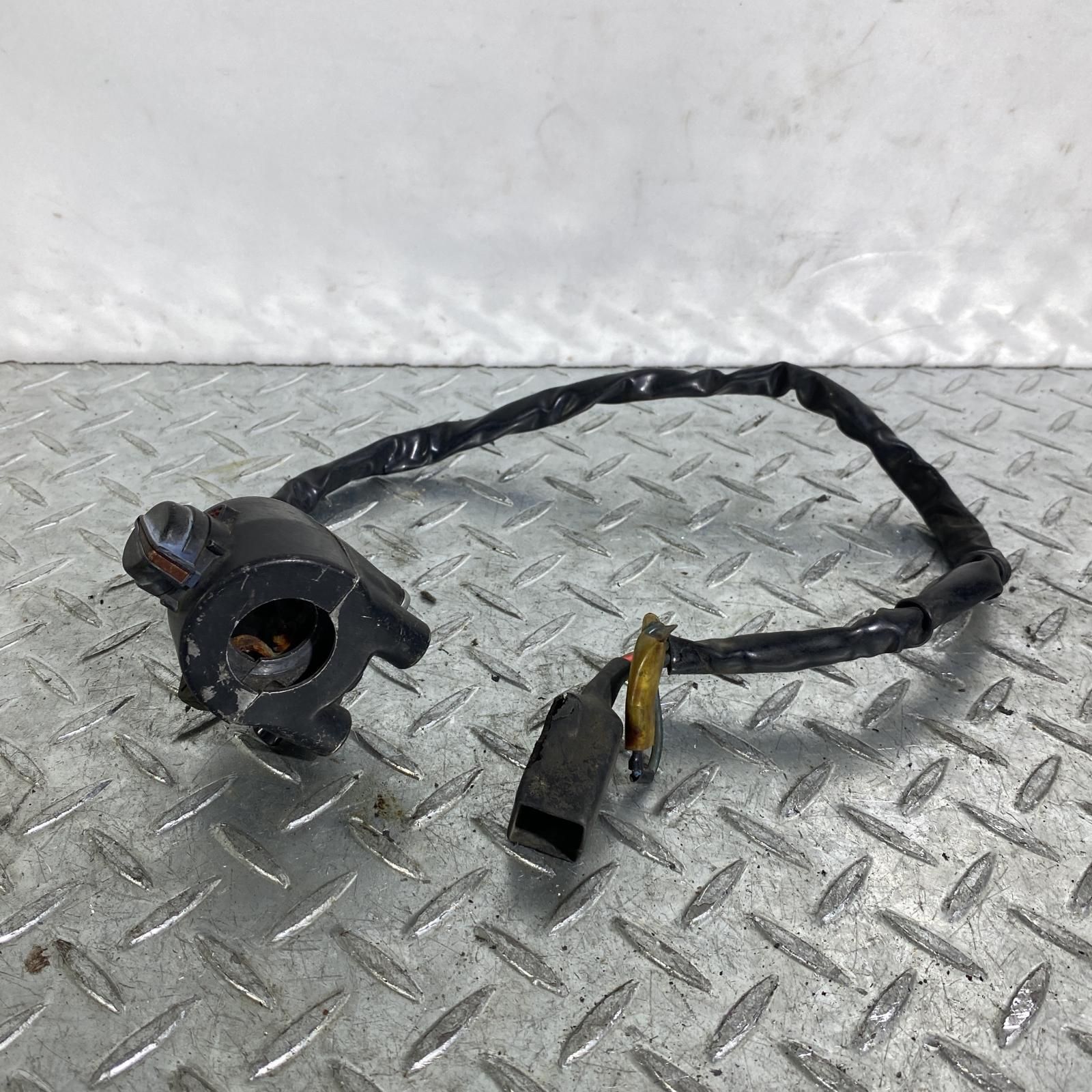 D.C.パーツ KAWASAKI Z1 (900SUPER4) ハンドルスイッチボックス 右 カワサキ