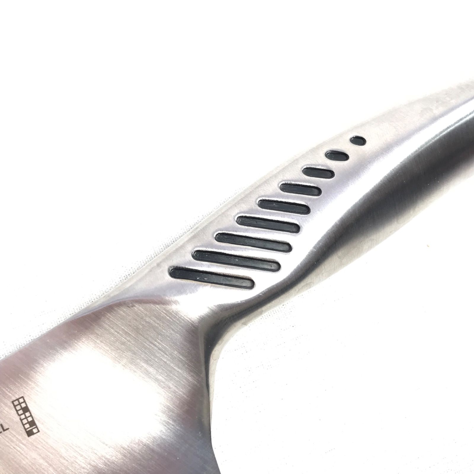 【特価セール】ツヴィリングJ.A.ヘンケルス(Zwilling Henckels ZWILLING J.A HENCKELS ヘンケルス 包丁 TWIN FIN 30848-180
