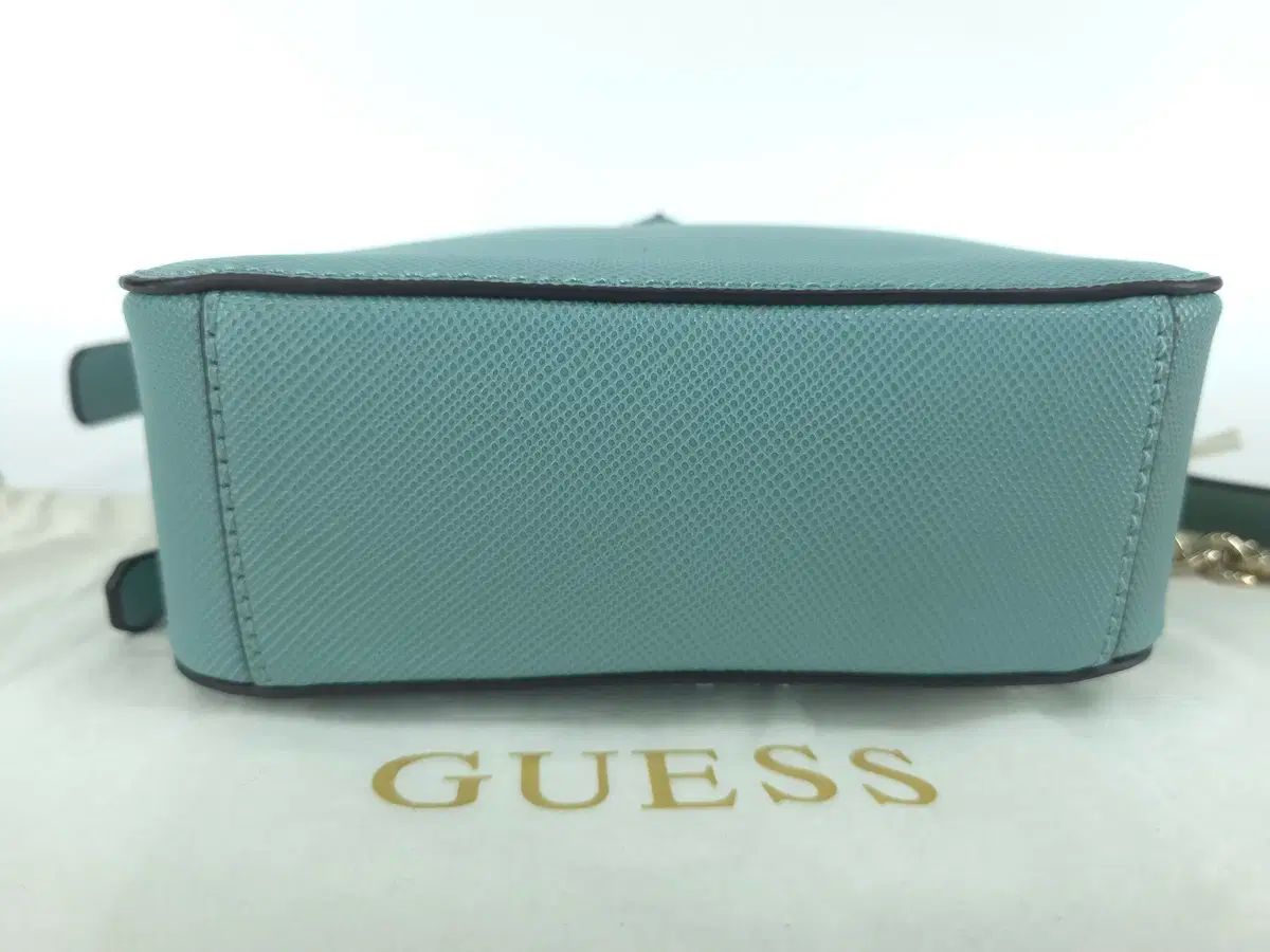GUESS GUESS(ゲス) ブルー ノエル カメラバッグ サフィアーノ クロス 