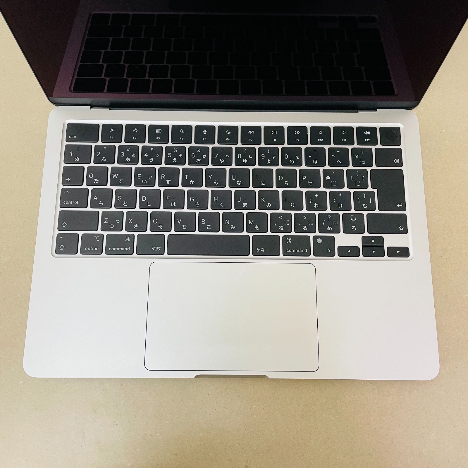 バッテリー最大容量100％ MacBook Air 13インチ M3 2024 8C CPU/10C