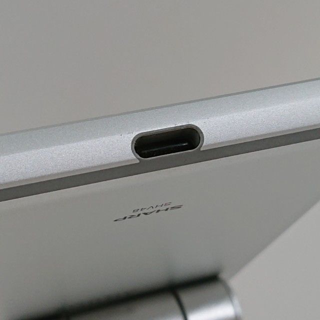 AQUOS sense3 basic SHV48 au シルバー 送料無料 本体 c14710