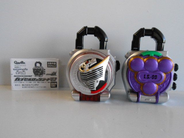♯Kbe12EJ 仮面ライダー 鎧武 サウンド カプセル 全3種 ♯Jke13GA仮面ライダー鎧武サウンドカプセルロックシード03全2種