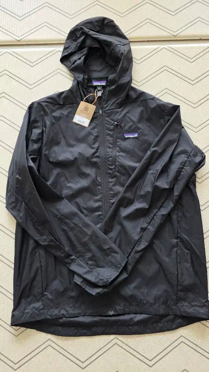 patagonia パタゴニア フーディーニ L サイズ ブラック