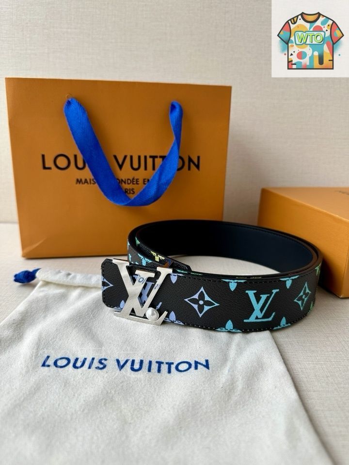 今日特価】Louis Vuitton Initiales ルイヴィトン イニシャルズ