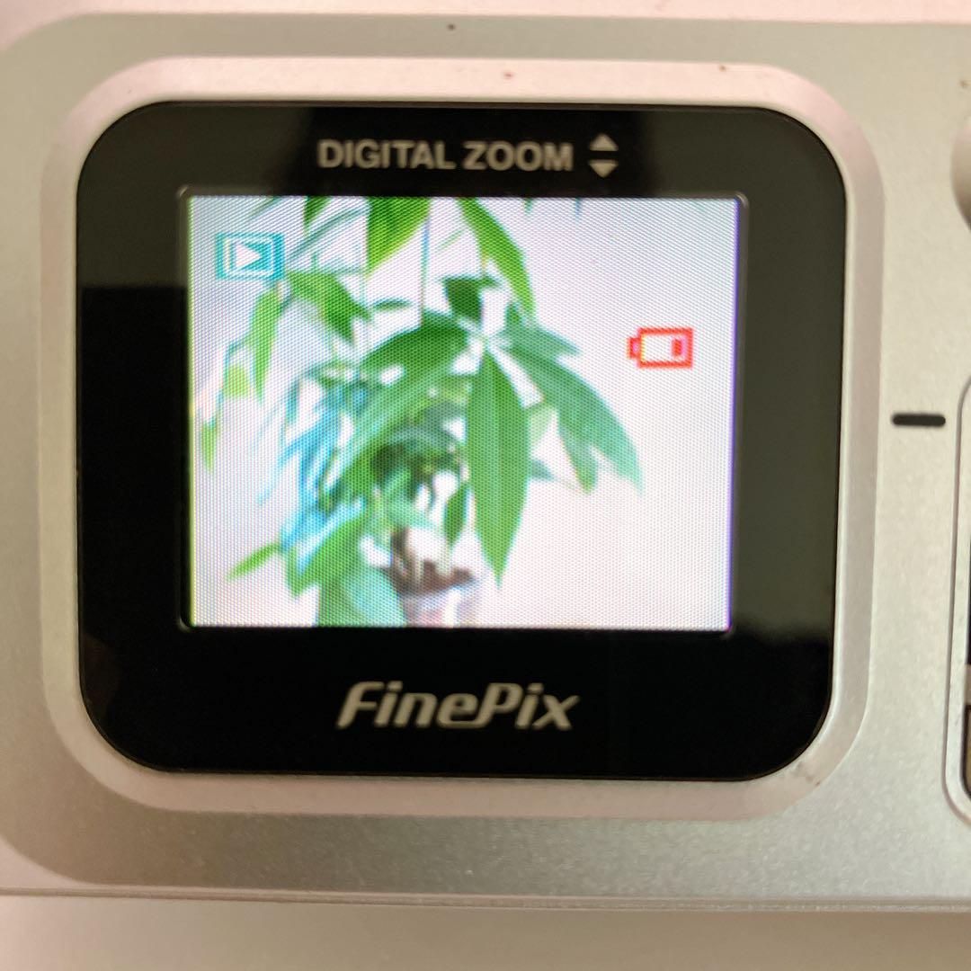 FUJIFILM FinePix A202 デジタルカメラ 動作確認済 完動品 FUJIFILM FinePix A202 デジタルカメラ 動作確認済 完動品