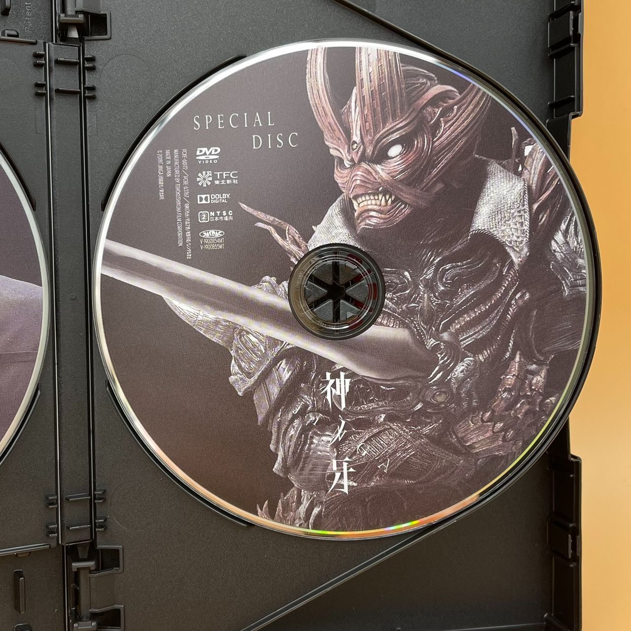 5枚組/4DVD+CD】神ノ牙 JINGA DVD BOX 牙狼 GARO ガロ シリーズ 5枚組/4DVD+CD】神ノ牙 JINGA DVD BOX 牙狼 GARO ガロ シリーズ