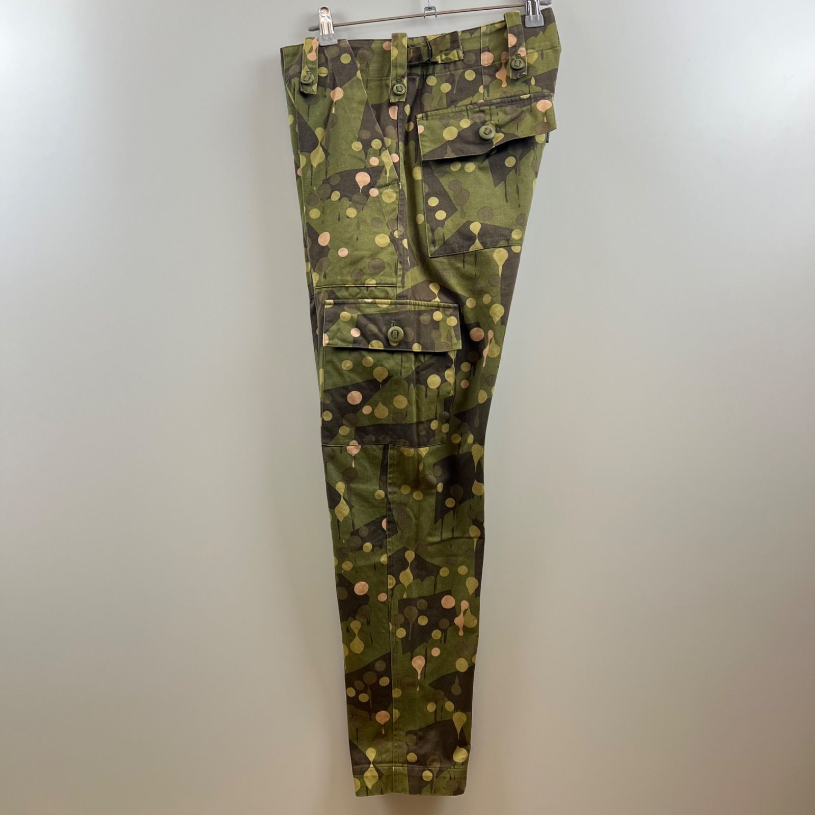 新品 sarcastic オリジナルプリントカーゴパンツ