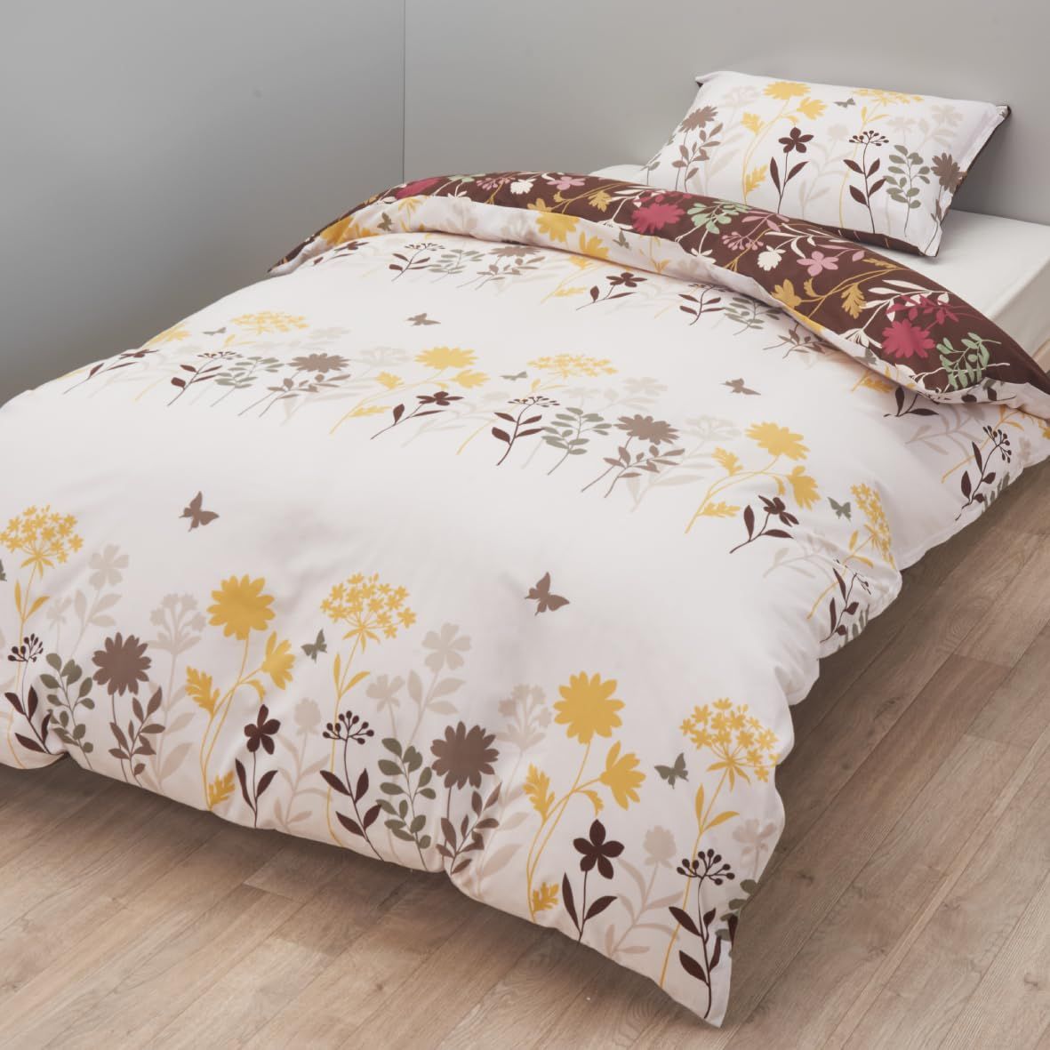 nishikawa 西川 mee 掛け布団カバー ダブル 洗える 肌触りの良いなめらかな綿 パチッと止めるだけのスナップ式ホック 8ヵ所 スッと通せる両サイド全開ファスナー 吸水性がよく 抗菌加工でいつでも清潔 日本製 アイボリーME25 花柄