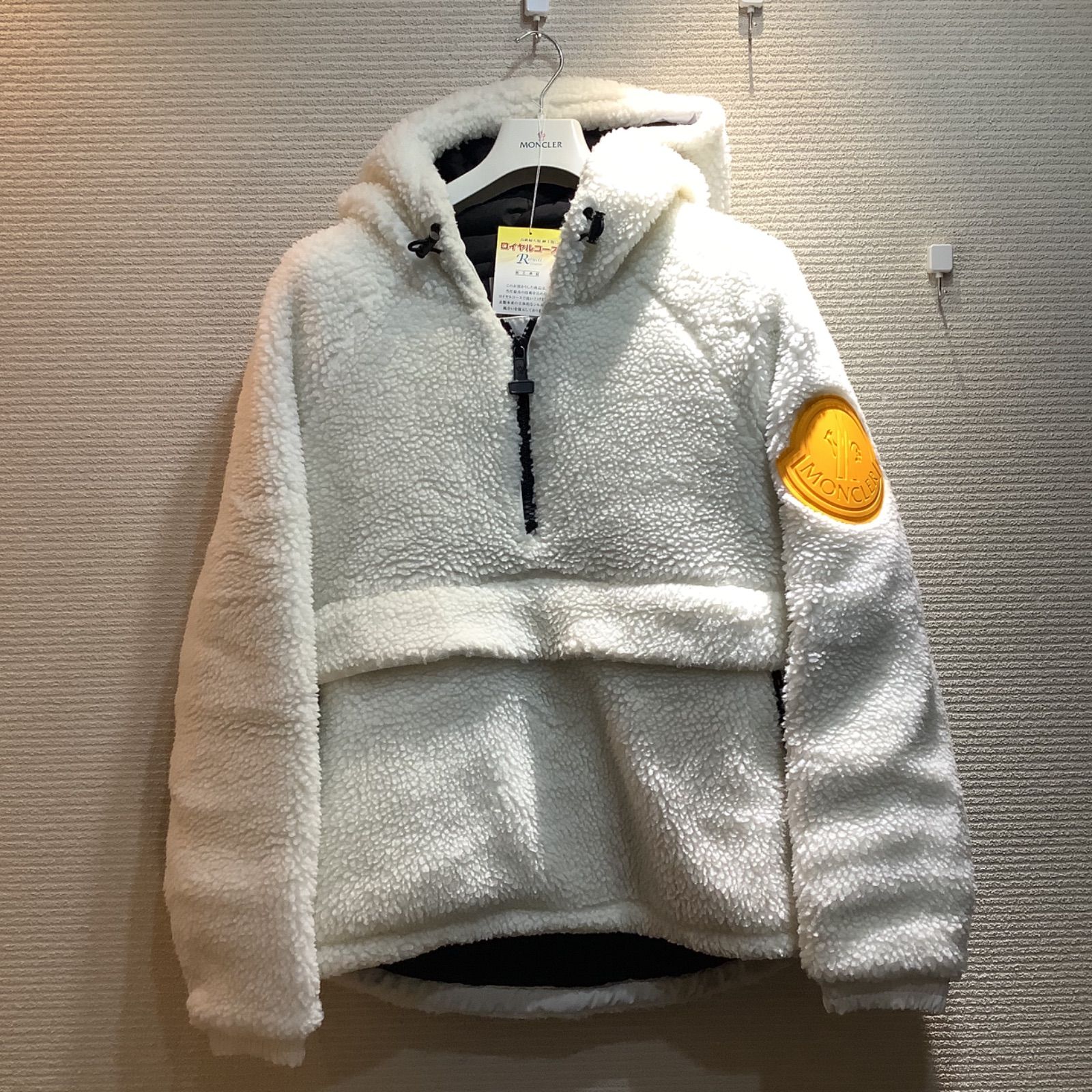 モンクレール オフホワイト MONCLER デカワッペン ボア ダウン