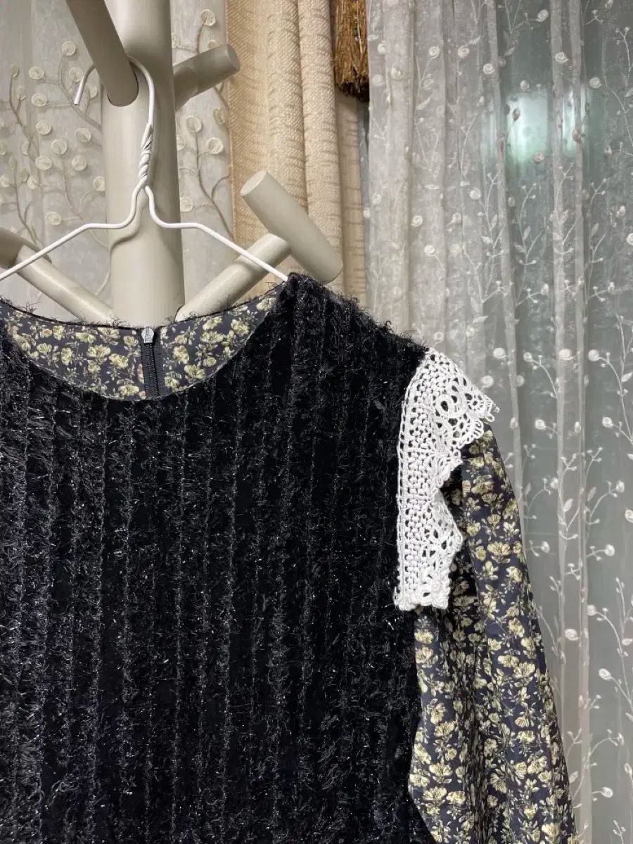 黒 フラワー ロング ワンピース レース 装飾