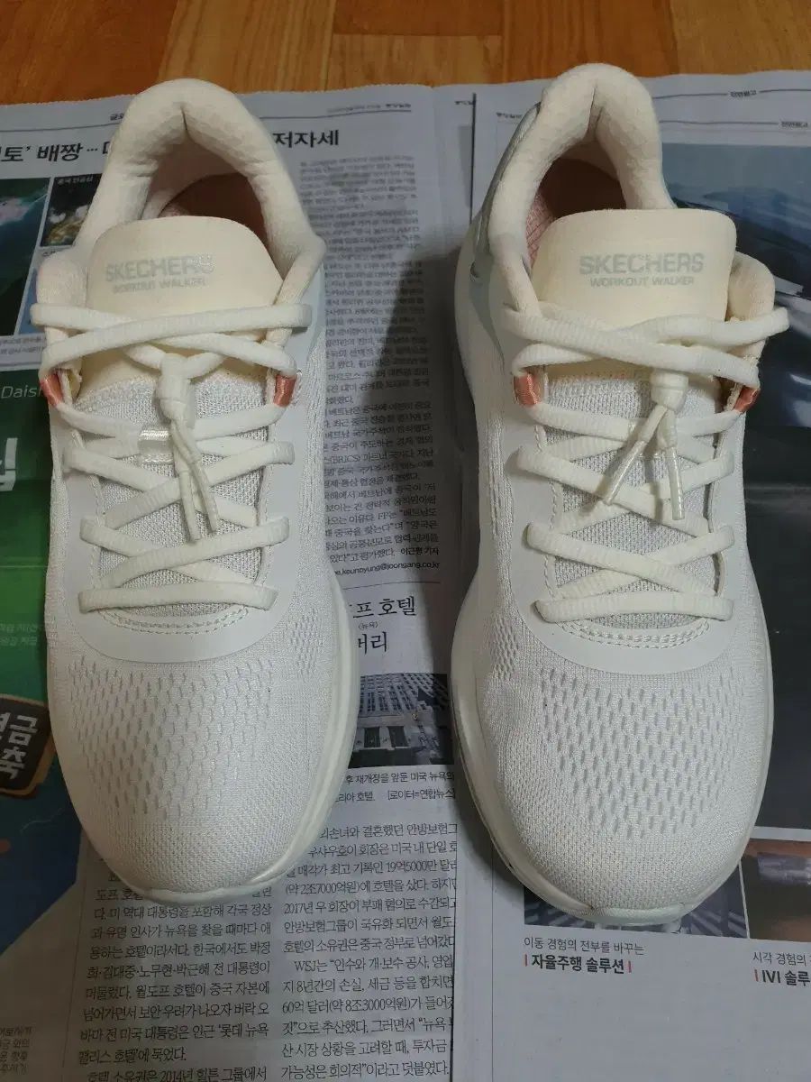 SKECHERS スケッチャーズ いい結果になる ウォーカーブーツ スニーカー アイボリー 260 げ