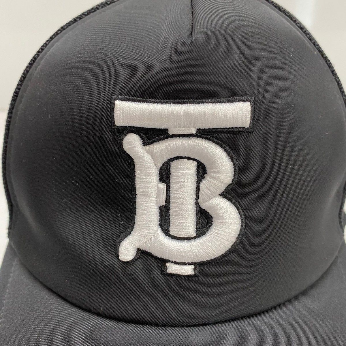 BURBERRYメッシュキャップ Burberry - メッシュ オーバーレイ BURBERRYメッシュキャップ Burberry - メッシュ オーバーレイ