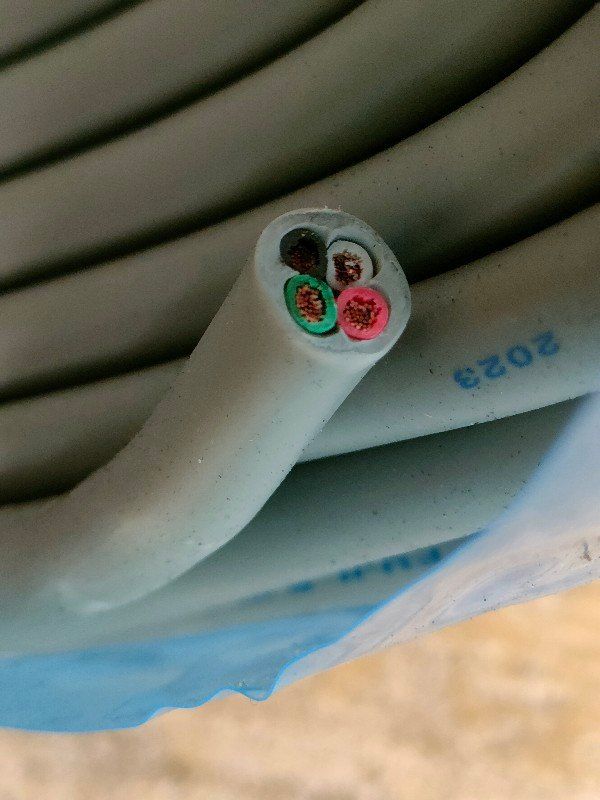 2ｽｹ4芯 白黒赤緑