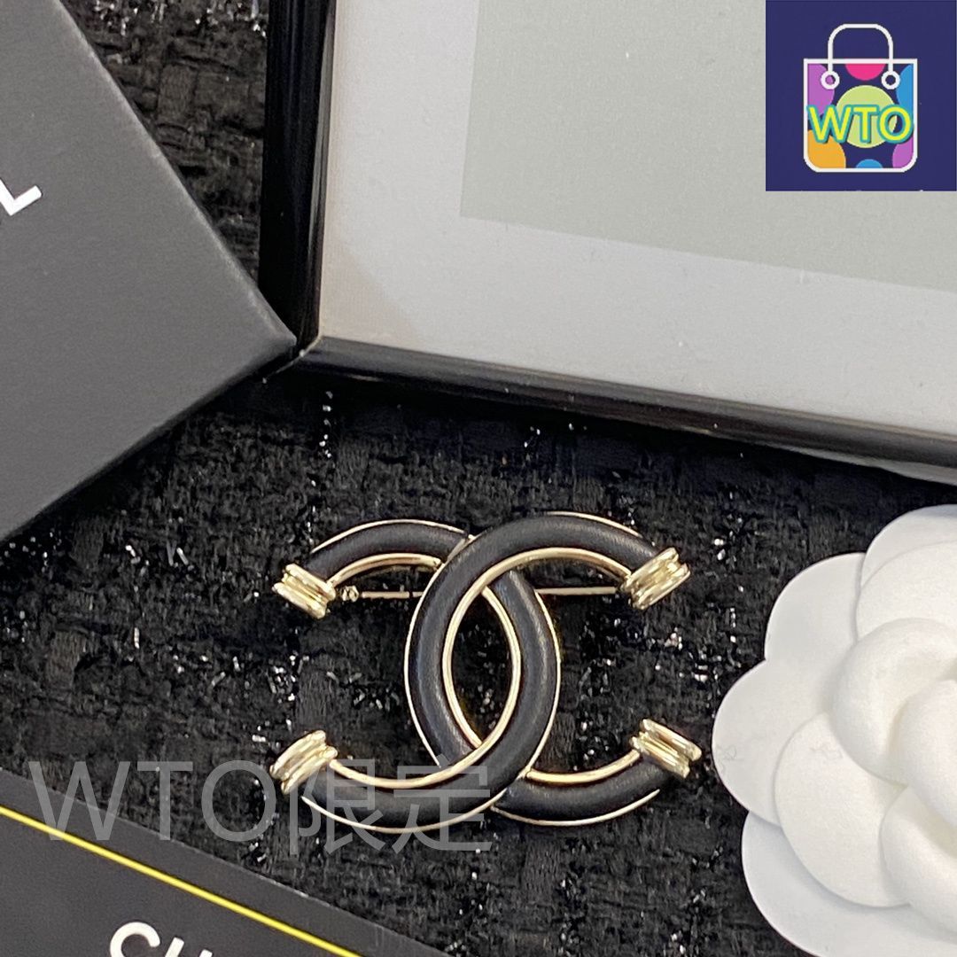 【匿名配送】CHANELシャネル　レザー　ブローチ　❤︎ 即日発送CHANEL ブローチ レザー シャネル