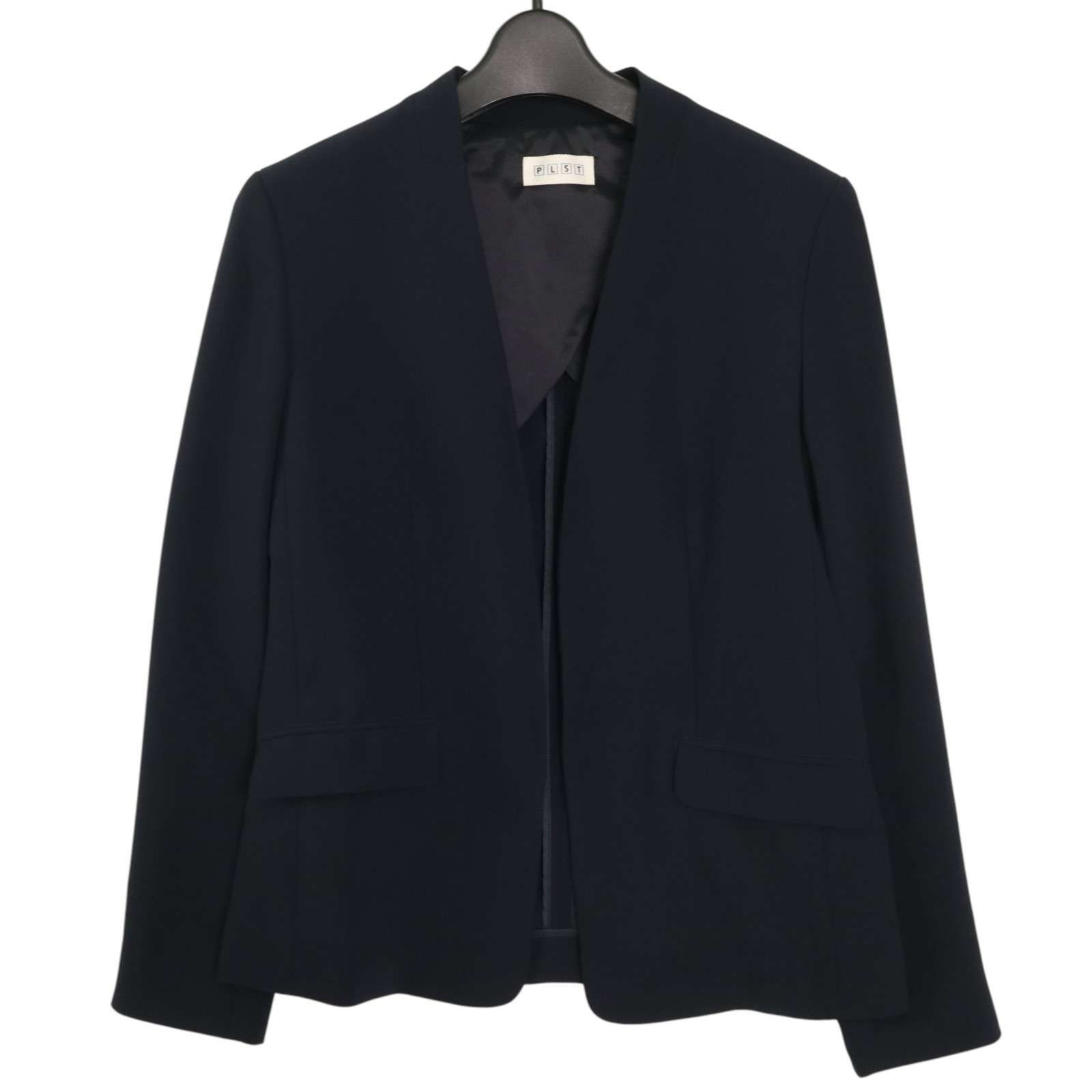 美品♡ プラステ セットアップ スーツ ノーカラー ネイビー ウールブレンド M PLST(プラステ)公式 | スーツ(レディース)