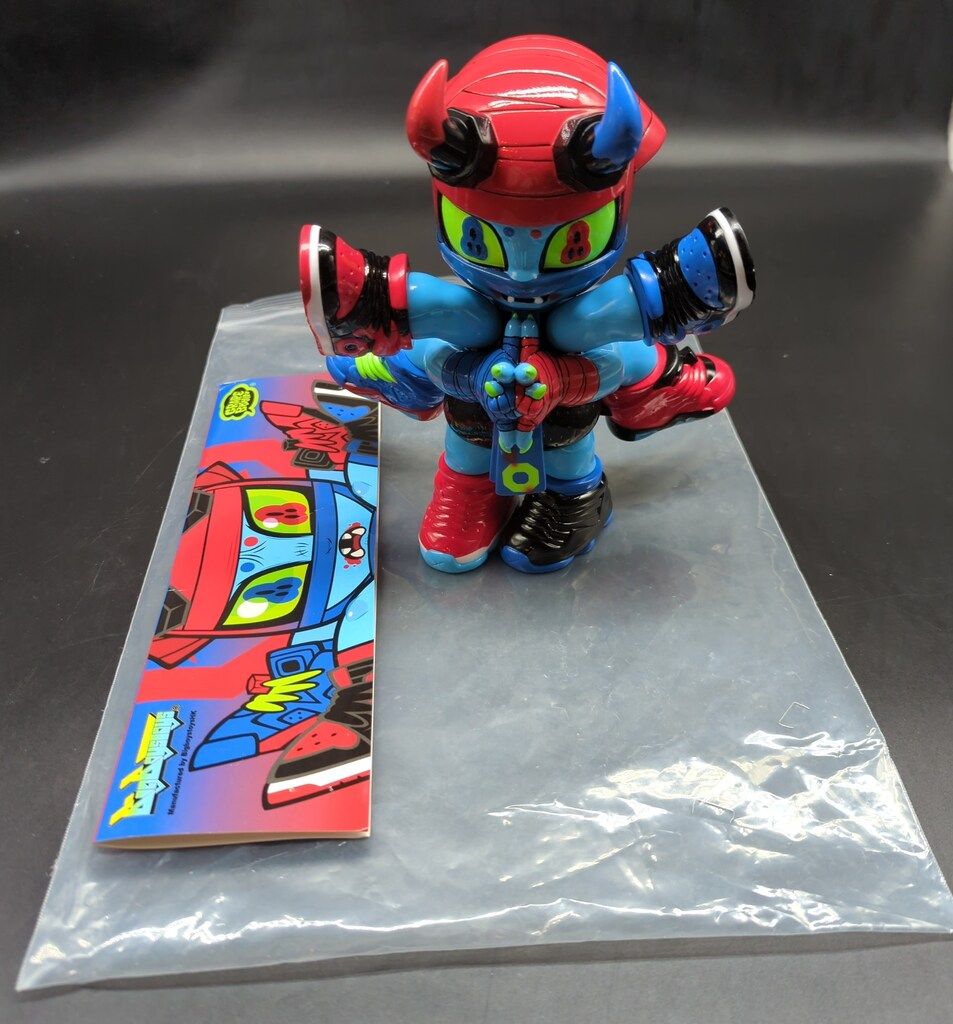 BIGBOYSTOYS GRAPE BRAIN 鬼蜘蛛忍者ハッカク 2nd (水色/赤青黒黄緑