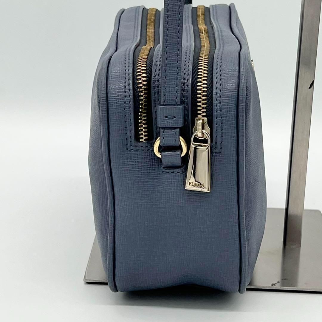 【良品】FURLA LILLI カメラバッグ ショルダーバッグ ブルー 良品】FURLA LILLI カメラバッグ ショルダーバッグ ブルー