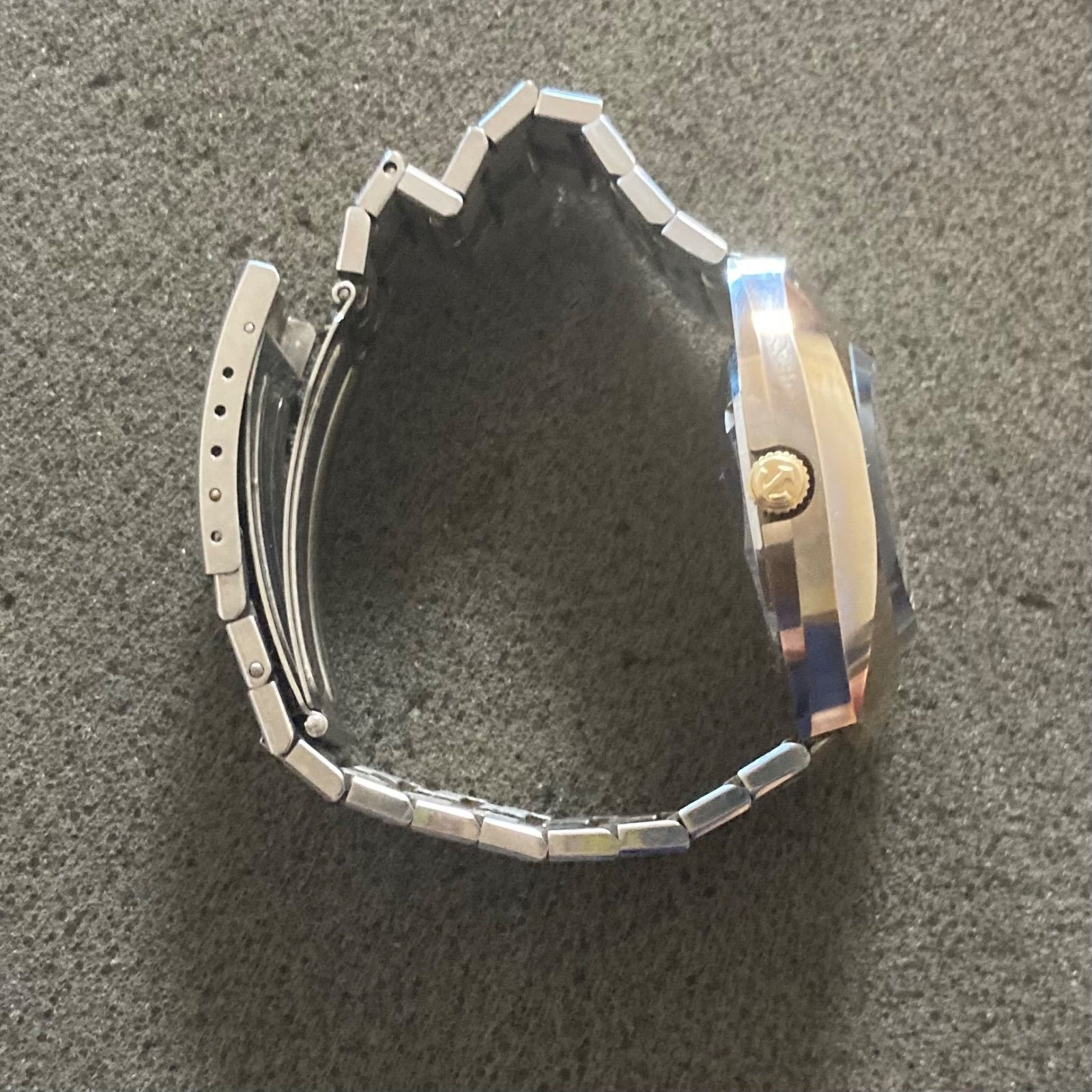 ヴィンテージ ピアジェ白文字盤 自動巻き 25jewels スイス製　再生品 ヴィンテージ ピアジェ PIAGET 白文字盤 自動巻き 25jewels