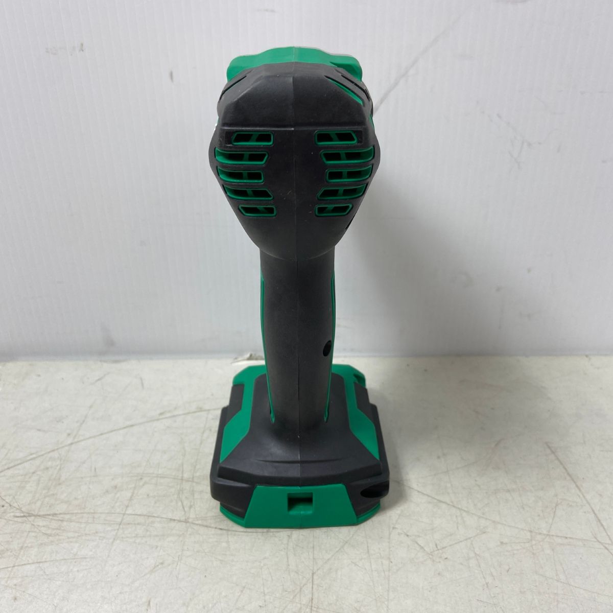 インパクトドライバ