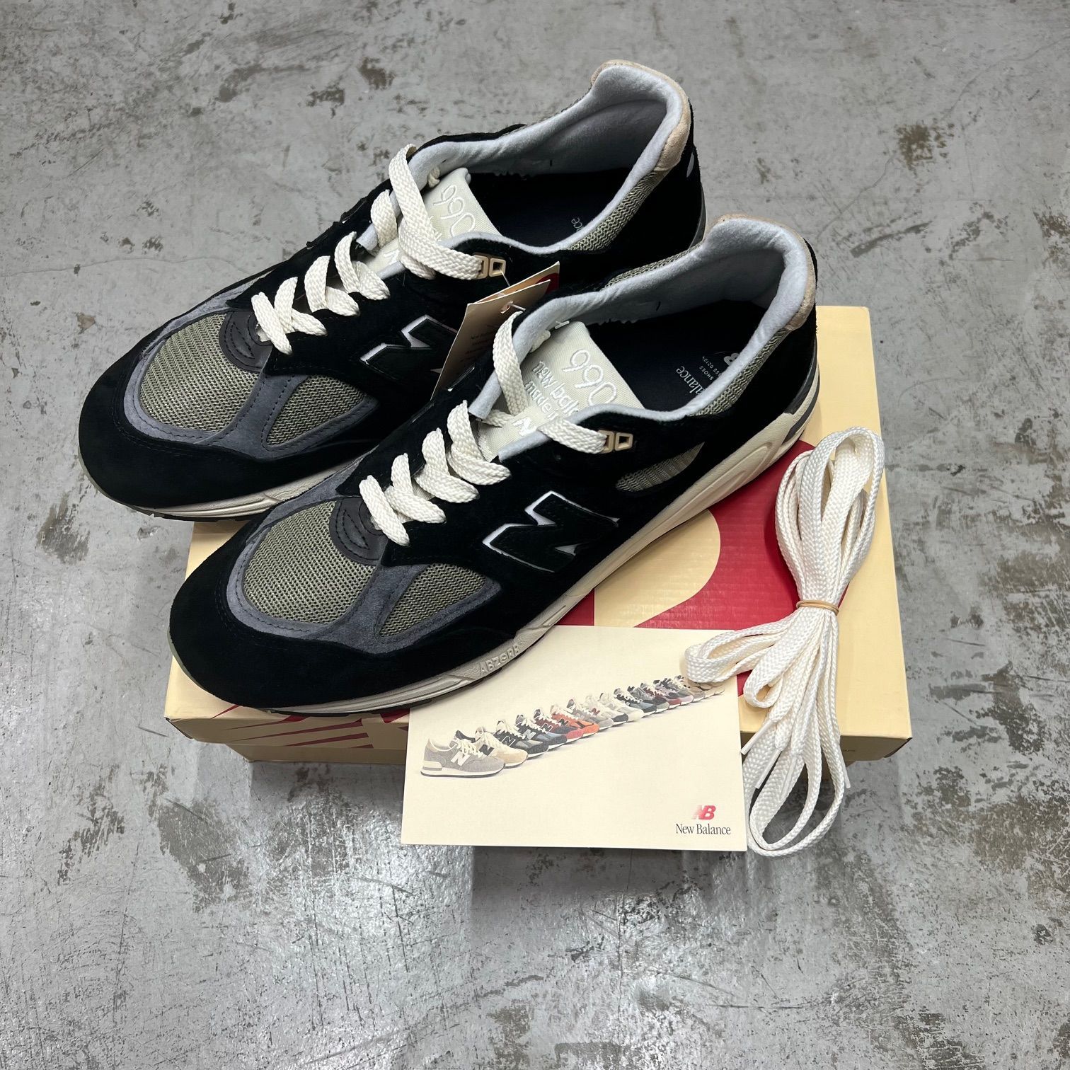New Balance 990V2 Black/True Camo スエード スニーカー 