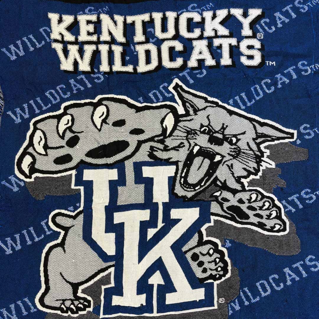 vintageラグ カーペット NCAA USA製 ケンタッキー大学 1754 - メルカリ
