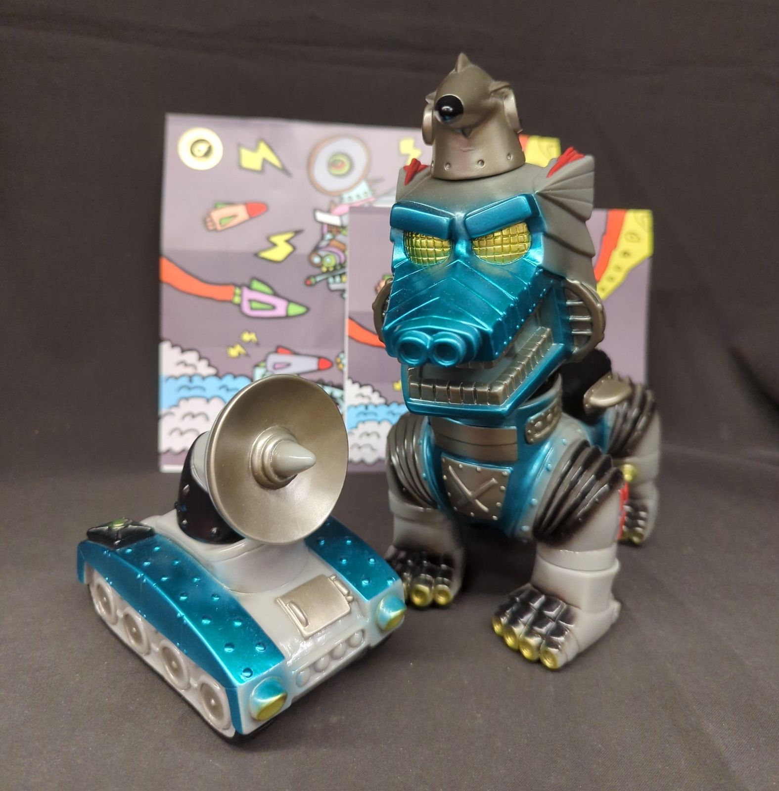 Meteoritetoy ロボット74 グレー成型/赤/メタ青塗装