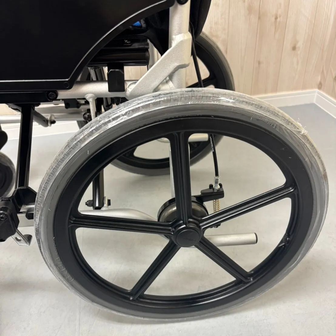 ネクストコア・グラン NEXT-22B アルミ製 介助式 車椅子 車いす