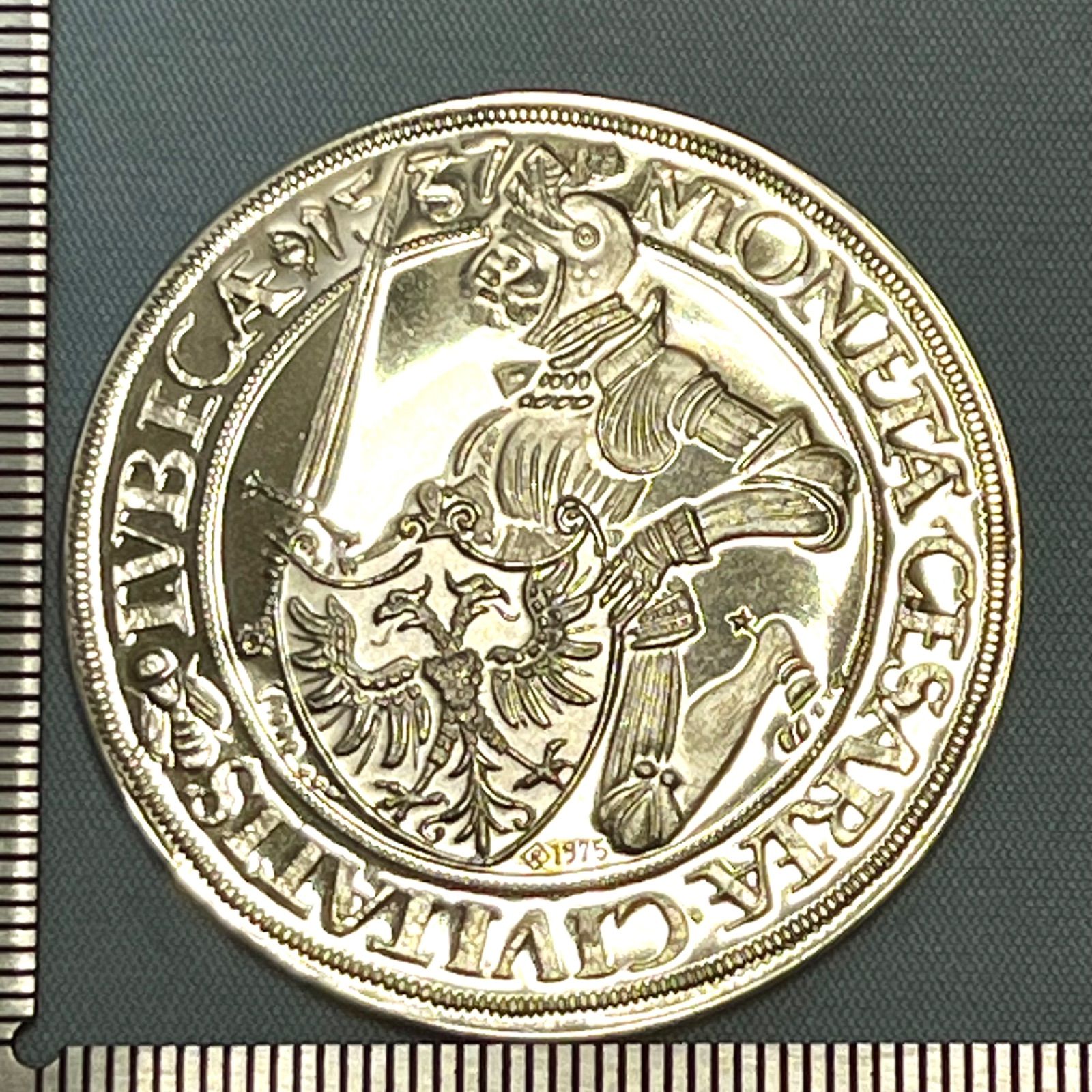 銀貨 1975年 ルーベック 1537年ターラー 再鋳 純銀1000 カール5世×騎士ターラーの豪華プルーフ 329