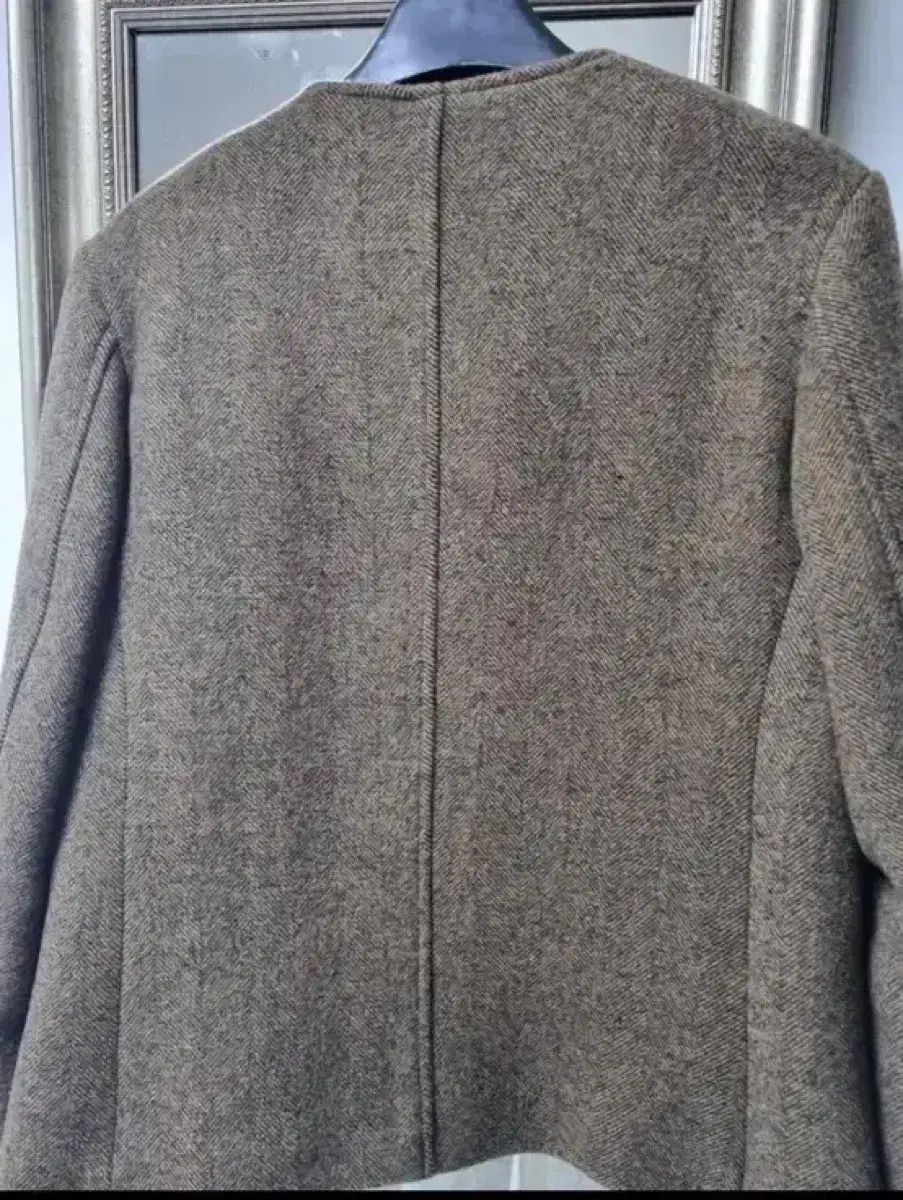 生地の色 ジャケット